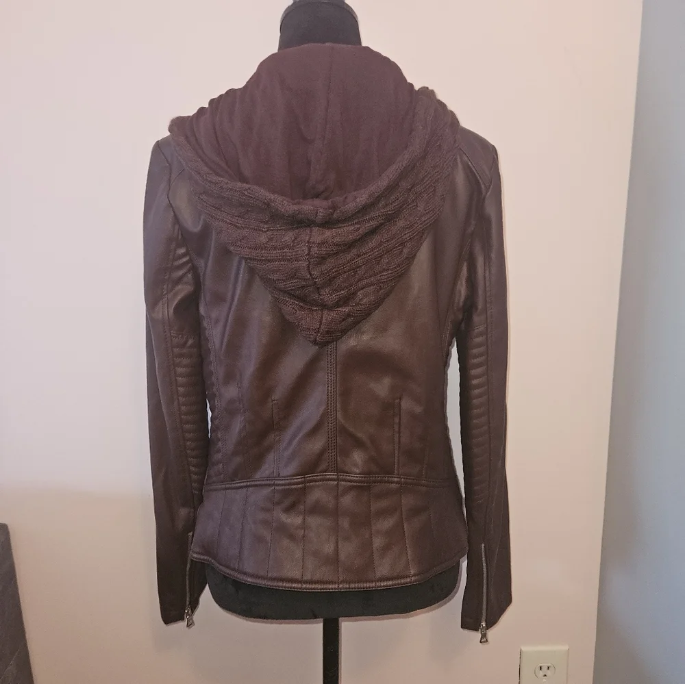 GUESS Burgandy Faux Leather Moto Jacket - Size Medium - Picture 7 of 11